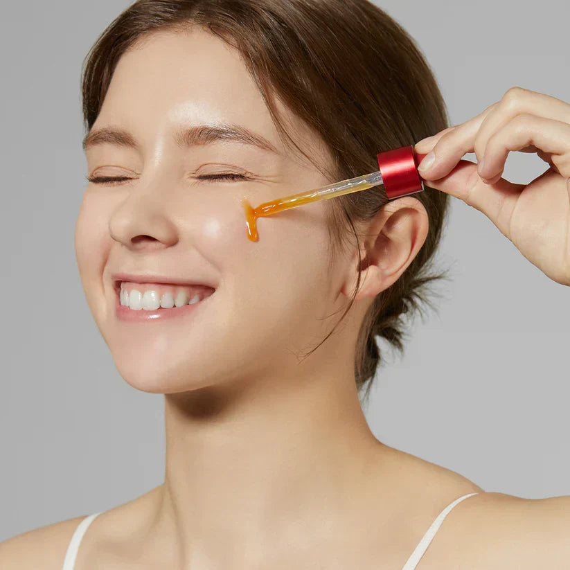 MEDICUBE %21 KIRMIZI SÜKSİNİK ASİT TEMİZLEYİCİ GÜÇLENDİRİCİ SERUM