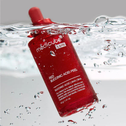 MEDICUBE %21 KIRMIZI SÜKSİNİK ASİT TEMİZLEYİCİ GÜÇLENDİRİCİ SERUM